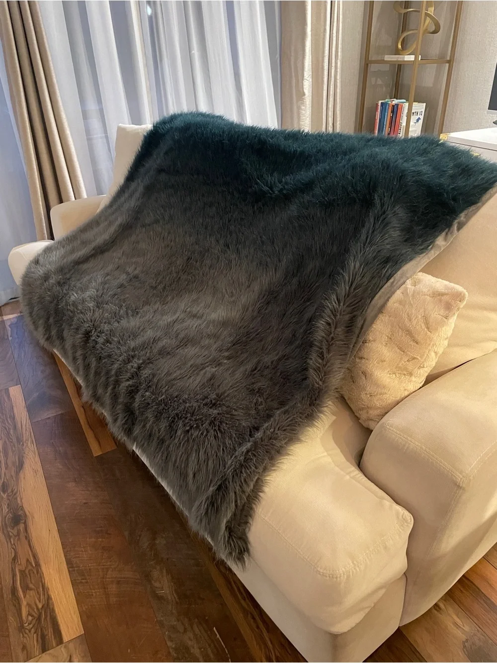 Z Gallerie Ombré Faux Fur Throw | Alpine Fur and Suede backing | Teal and Gre